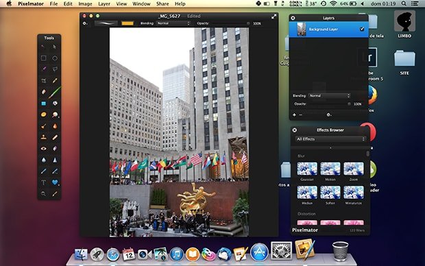 Окно Pixelmator Classic с изображением, палитрой Layers и браузером эффектов