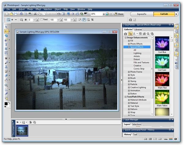 Рабочее окно Ulead PhotoImpact X3 с панелями эффектов и Layer Manager