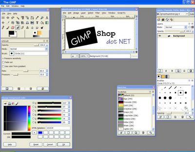 Исторический интерфейс GIMPshop в Windows с открытым изображением, слоями, кистями и выбором цвета