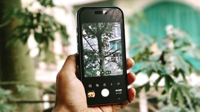 Dazz Cam запущен на iPhone: видоискатель и нижняя панель съёмки