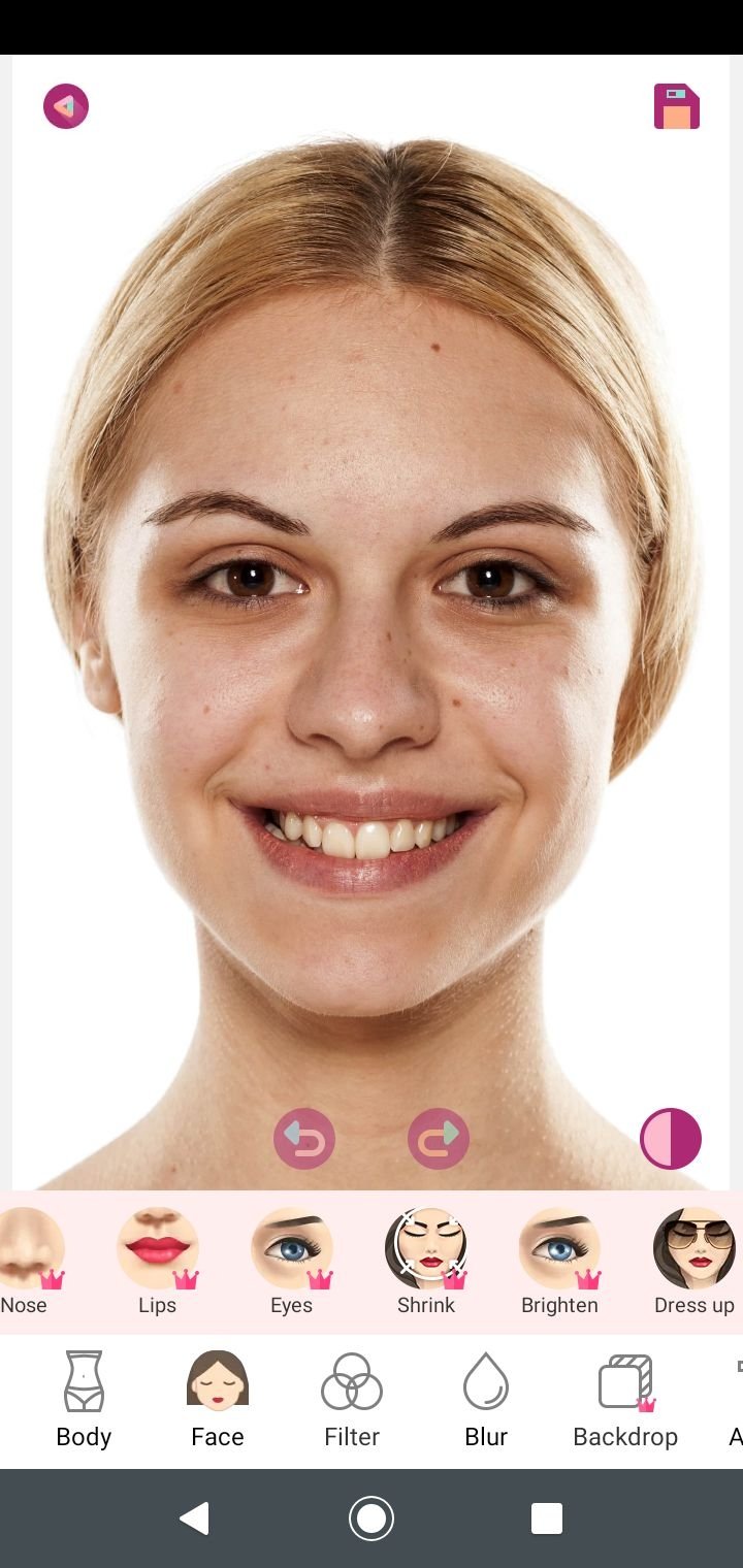 Редактор лица Perfect Me с нижней панелью Nose, Lips, Eyes, Shrink, Brighten и другими инструментами