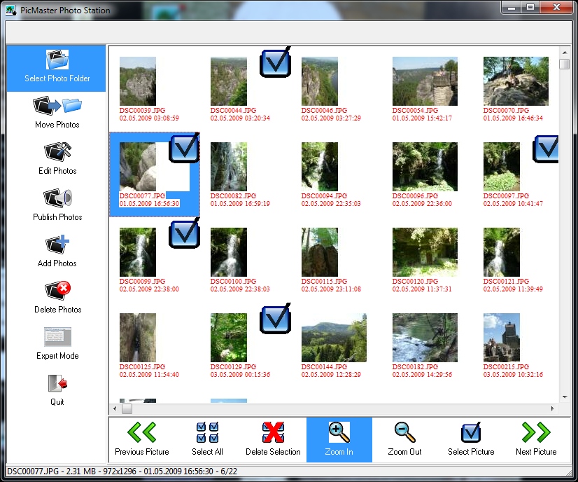 Окно PicMaster Photo Station с миниатюрами фотографий и панелью задач