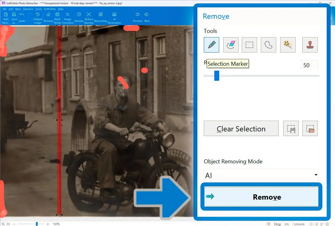 Инструмент Remove в SoftOrbits Photo Retoucher с выделенными царапинами и AI-режимом удаления