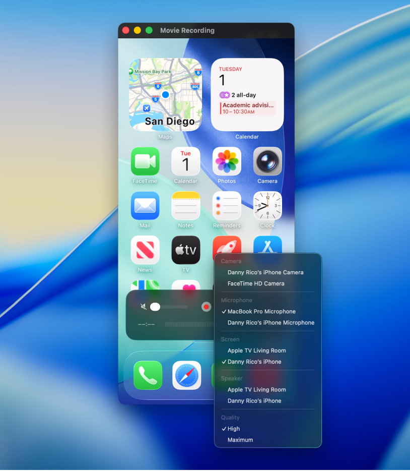 QuickTime Player записывает экран iPhone, в меню видны камера, микрофон, экран, динамик и качество