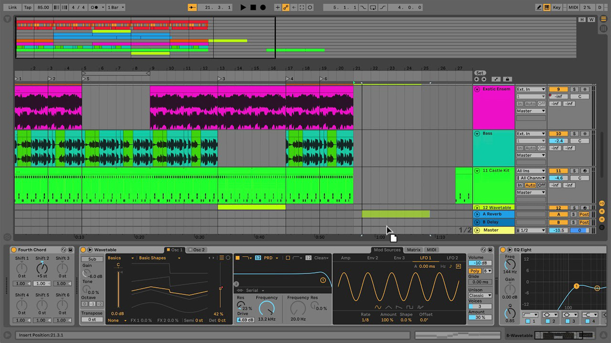 Arrangement View в Ableton Live 12 с аудио и MIDI-клипами, устройствами и микшером
