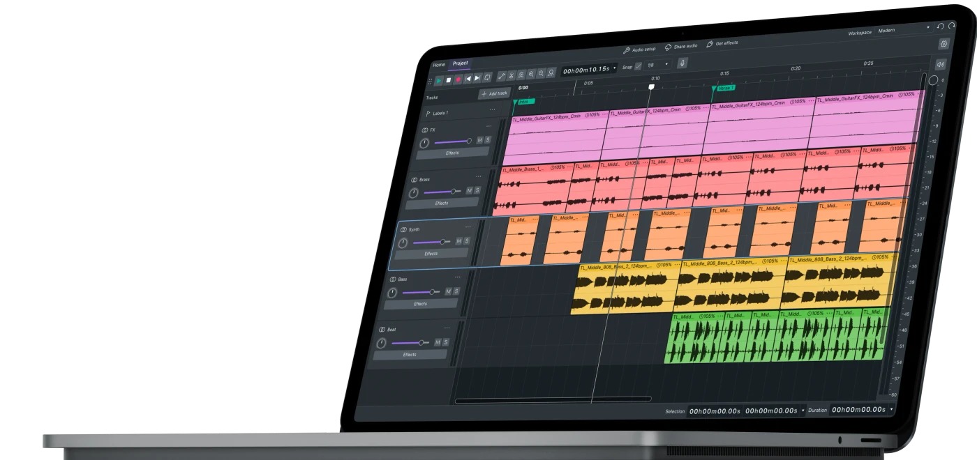 Интерфейс Audacity 4 с дорожками и формой волны