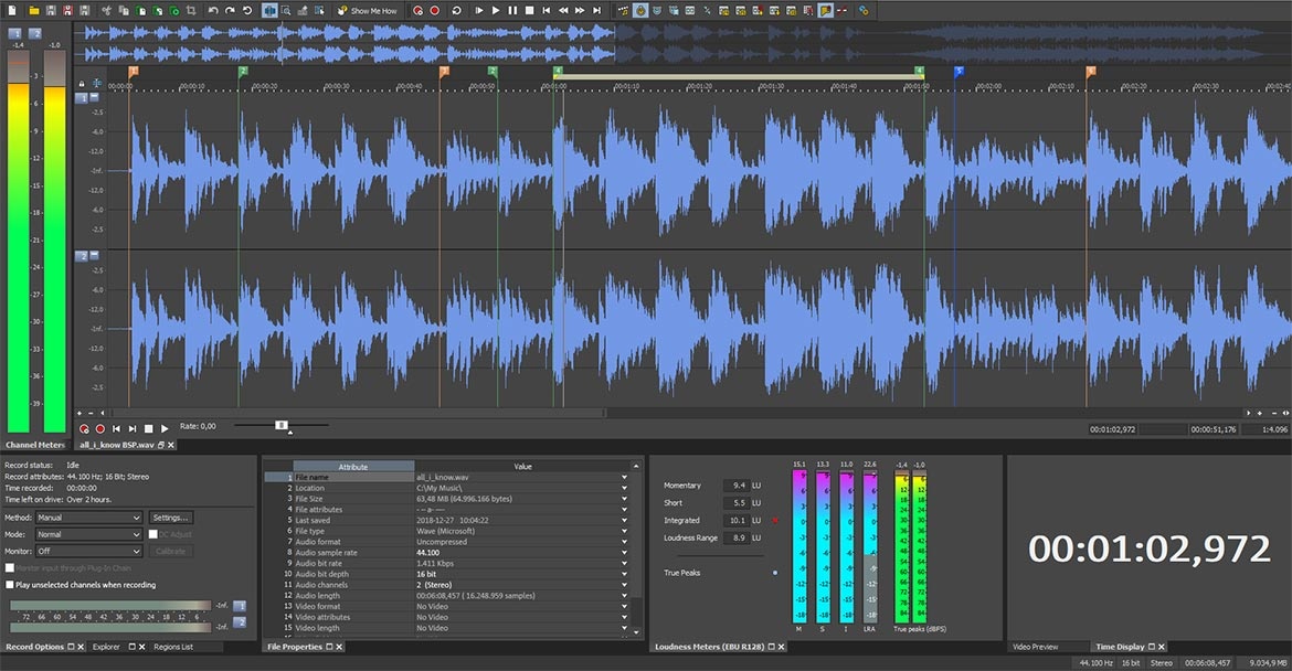 Интерфейс Sound Forge с волновой формой и измерителями