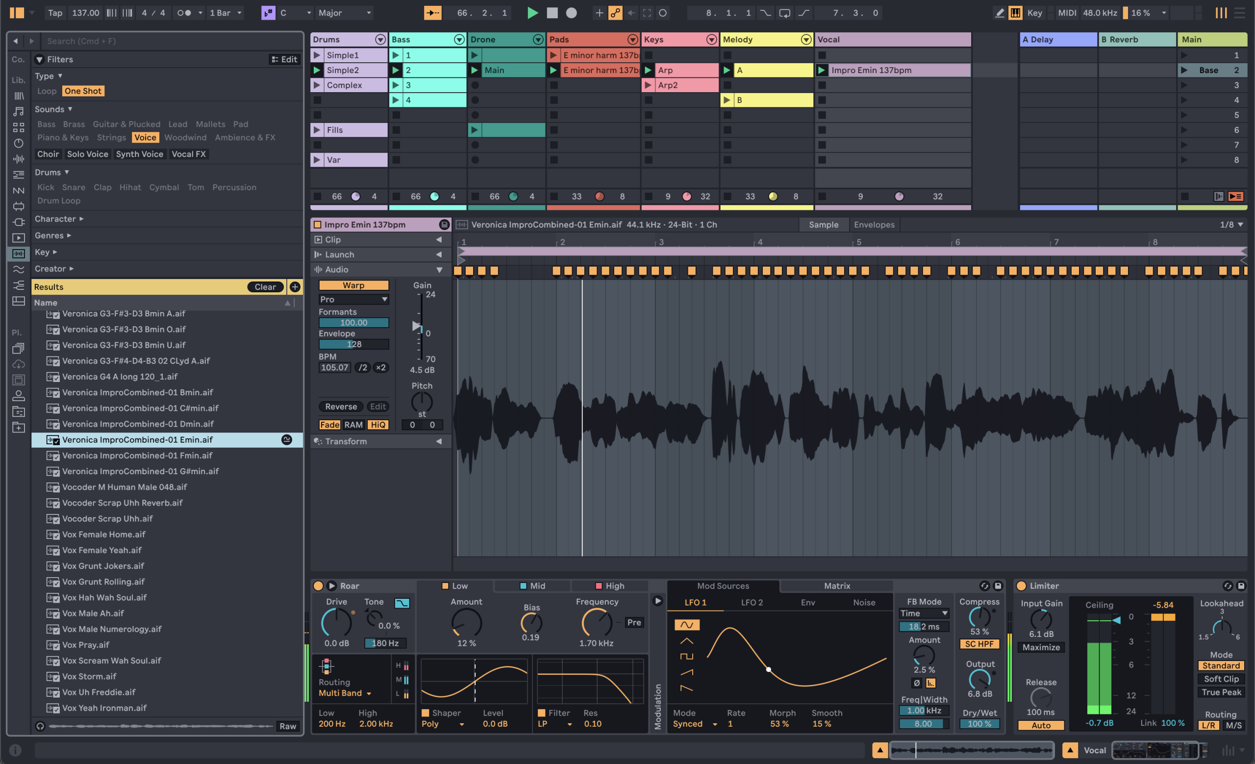 Интерфейс Ableton Live 12 с аудиодорожками и клипами