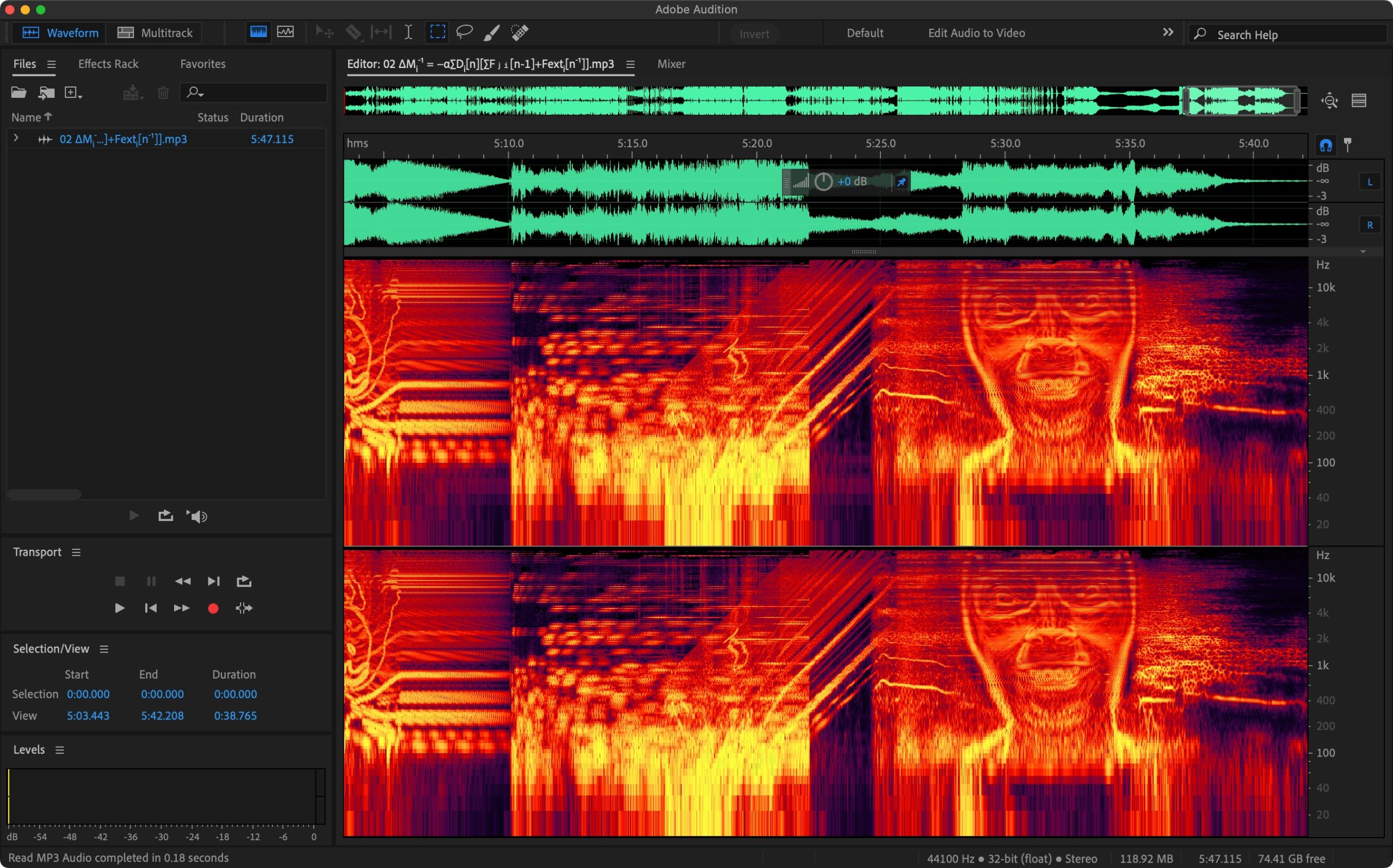 Adobe Audition с волновой формой и спектральным отображением аудио