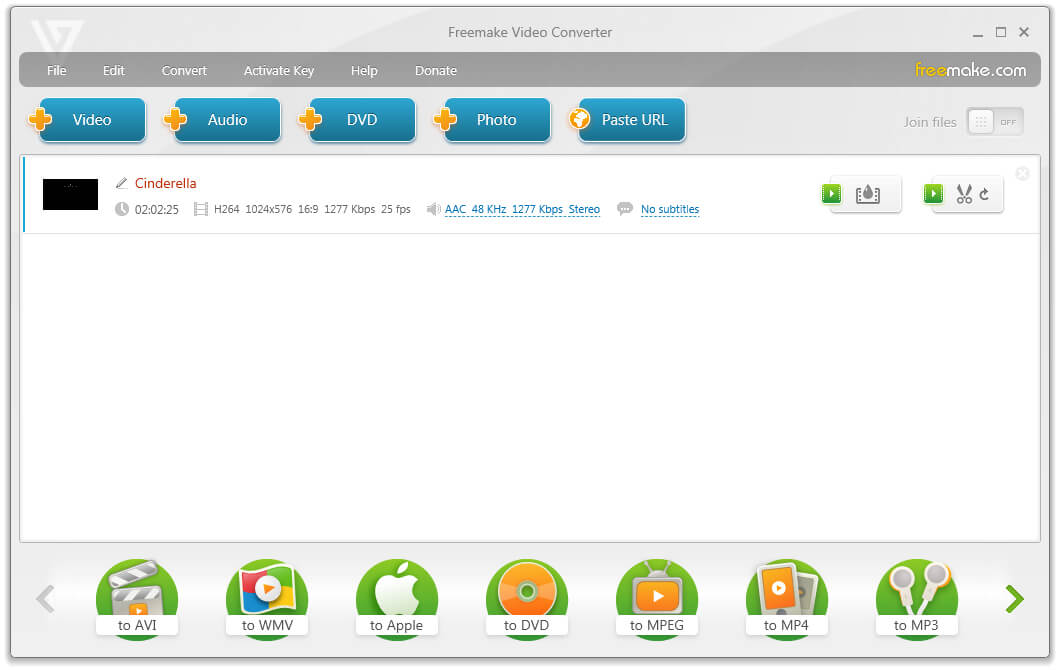 Freemake Video Converter с загруженным видео и кнопкой to MP4
