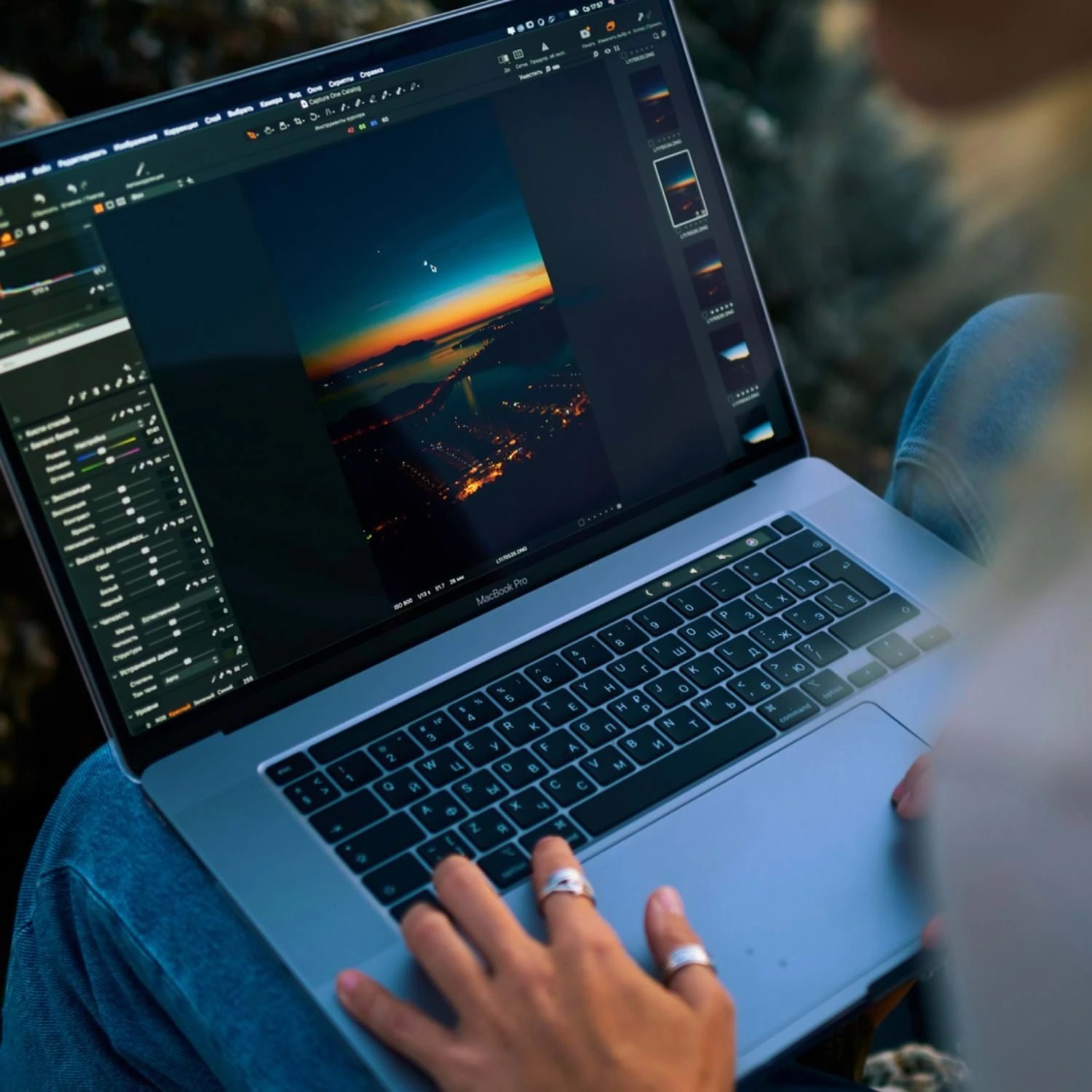 Интерфейс Capture One Pro на Mac с RAW-фотографией и инструментами цвета