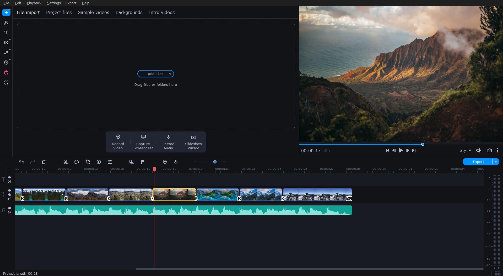Интерфейс Movavi Video Editor с клипами, окном просмотра и монтажной шкалой