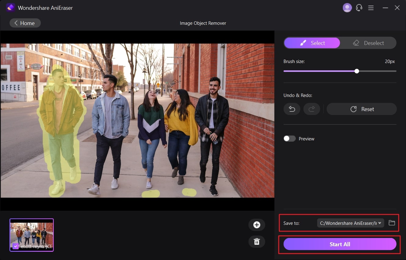 Интерфейс AniEraser Image Object Remover с выделенной областью