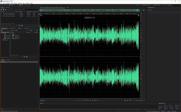 Рабочее окно Adobe Audition с формой волны аудиофайла