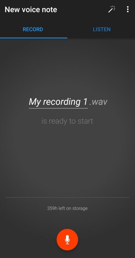 Экран Easy Voice Recorder с кнопкой начала записи