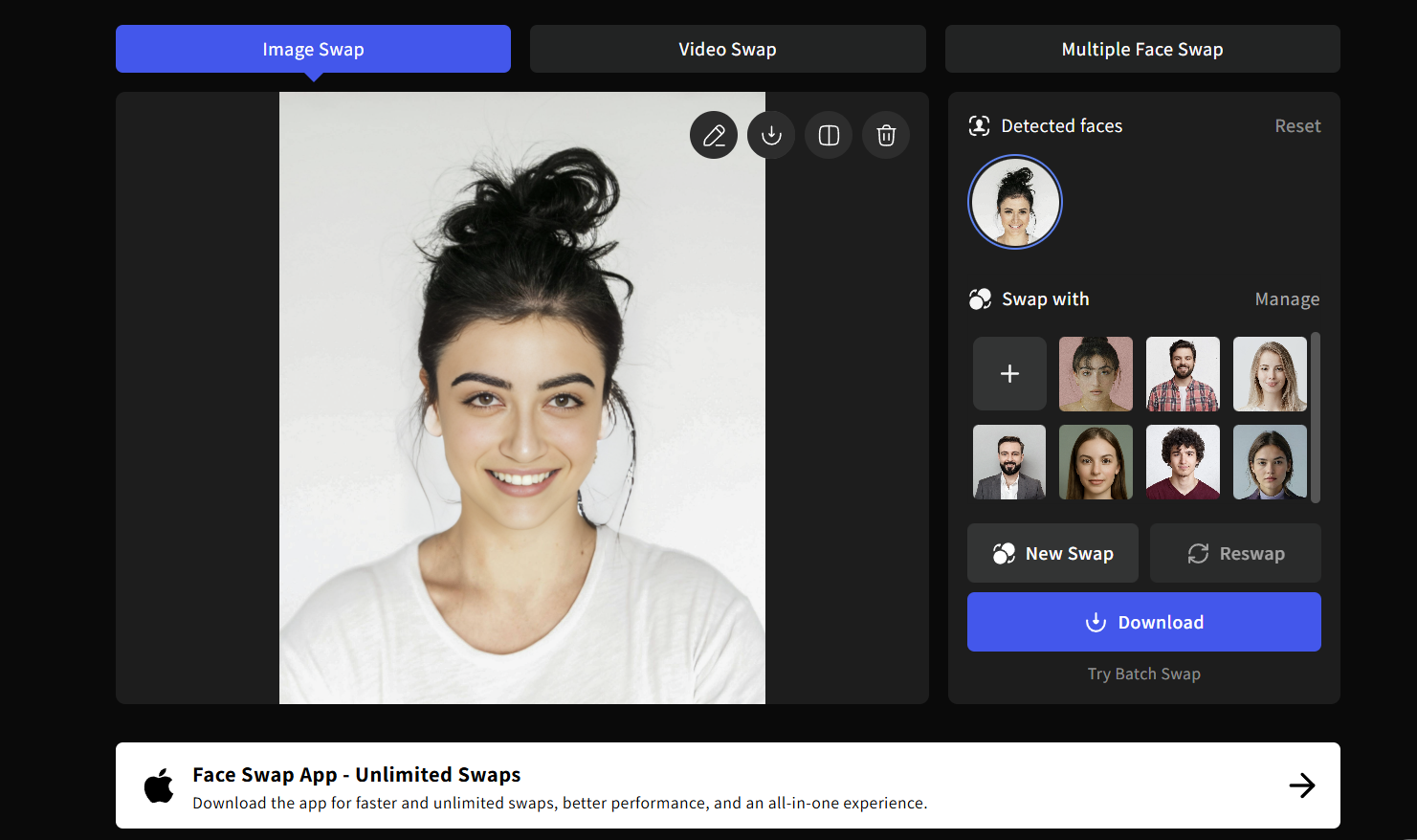 Интерфейс FaceSwapper.ai для автоматической замены лица на фотографии