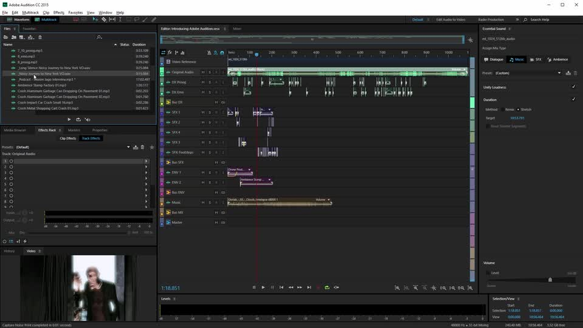 Многодорожечная рабочая область Adobe Audition с клипами и панелями