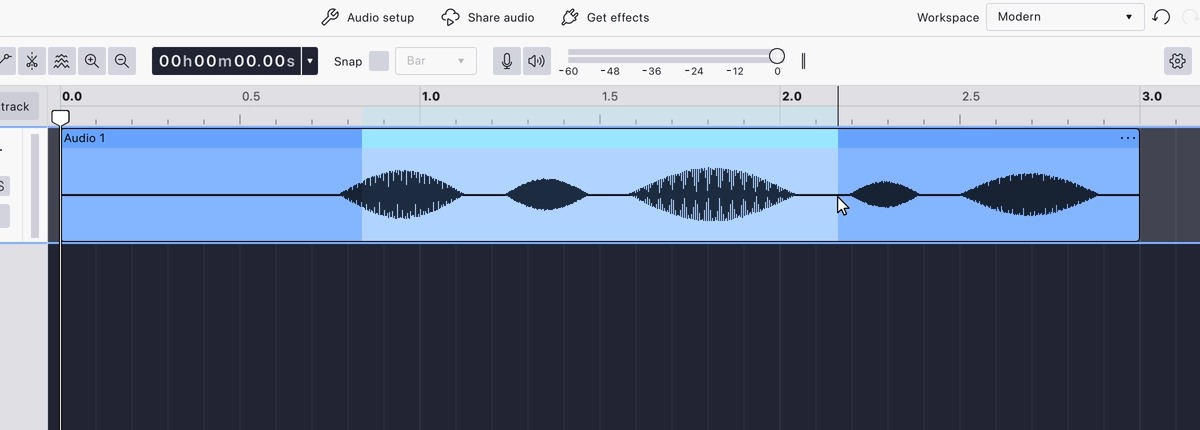 Audacity 4 с выделенным диапазоном времени на звуковой дорожке