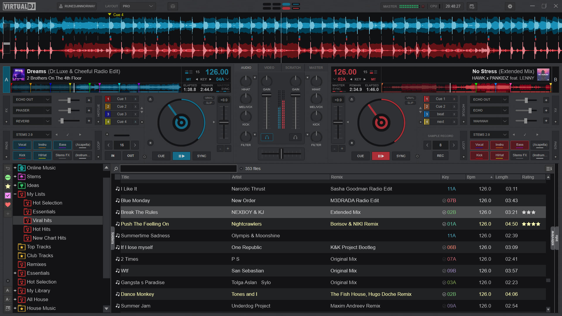 Интерфейс VirtualDJ Pro с двумя деками, формами волны и браузером