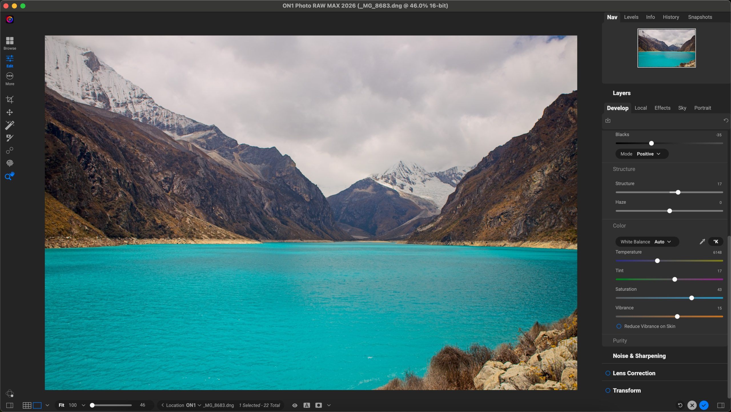 Интерфейс ON1 Photo RAW MAX 2026 с открытой фотографией и панелью Develop