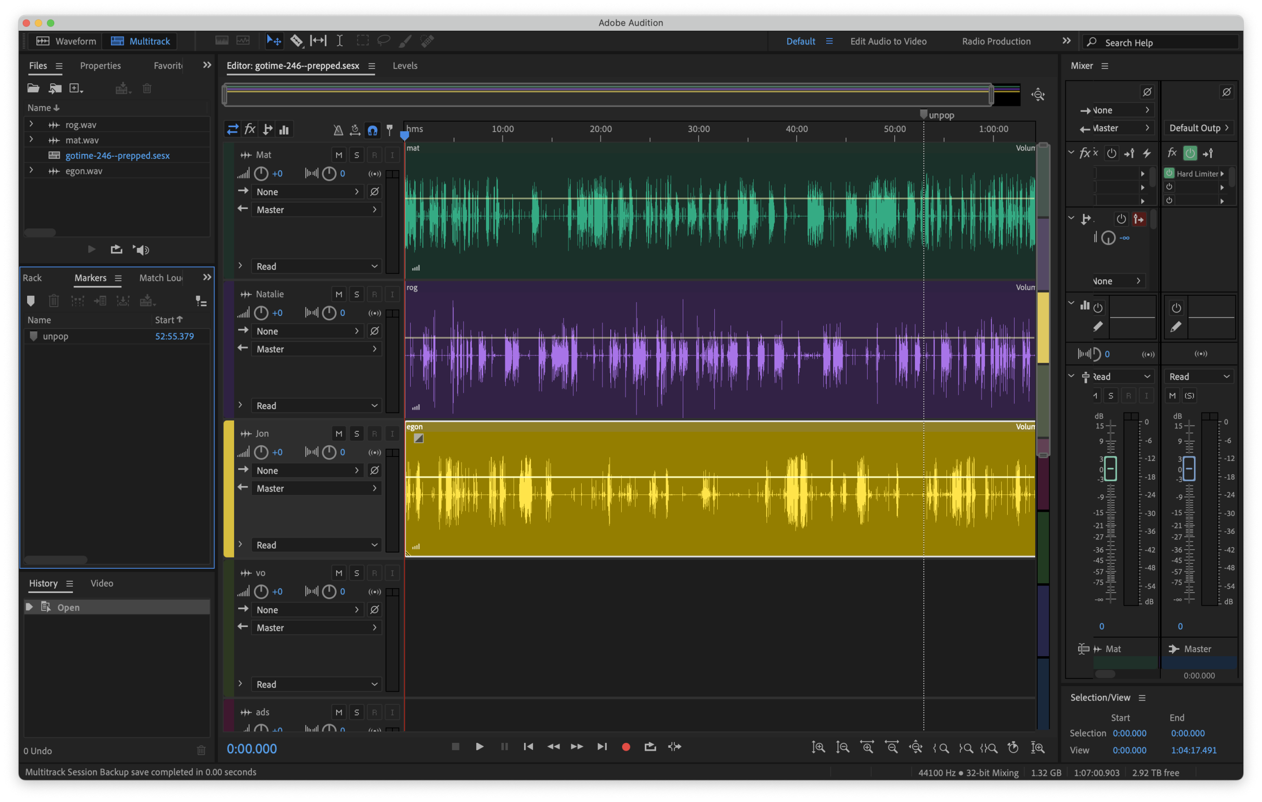 Многодорожечная сессия Adobe Audition с несколькими голосовыми треками