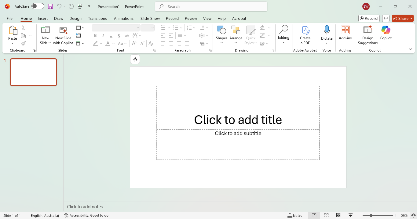 Интерфейс Microsoft PowerPoint с лентой инструментов, миниатюрой слайда и рабочей областью