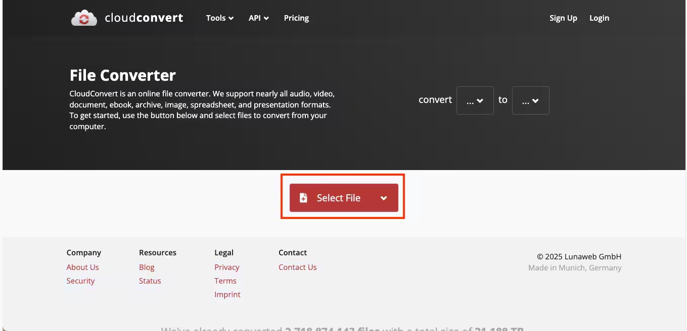 Интерфейс CloudConvert с Select File и параметрами видео