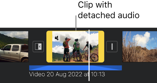Отделённая синяя аудиодорожка под видеоклипом в iMovie