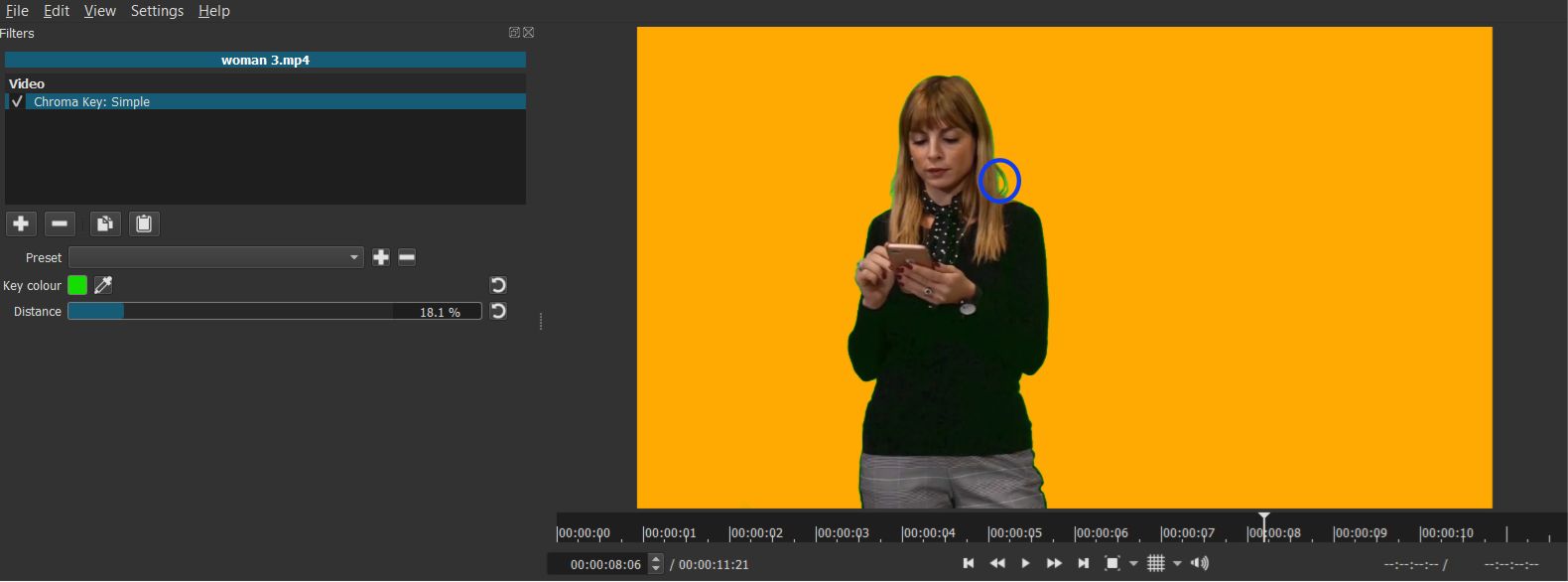 Shotcut с фильтром Chroma Key Simple и вырезанным объектом на цветном фоне