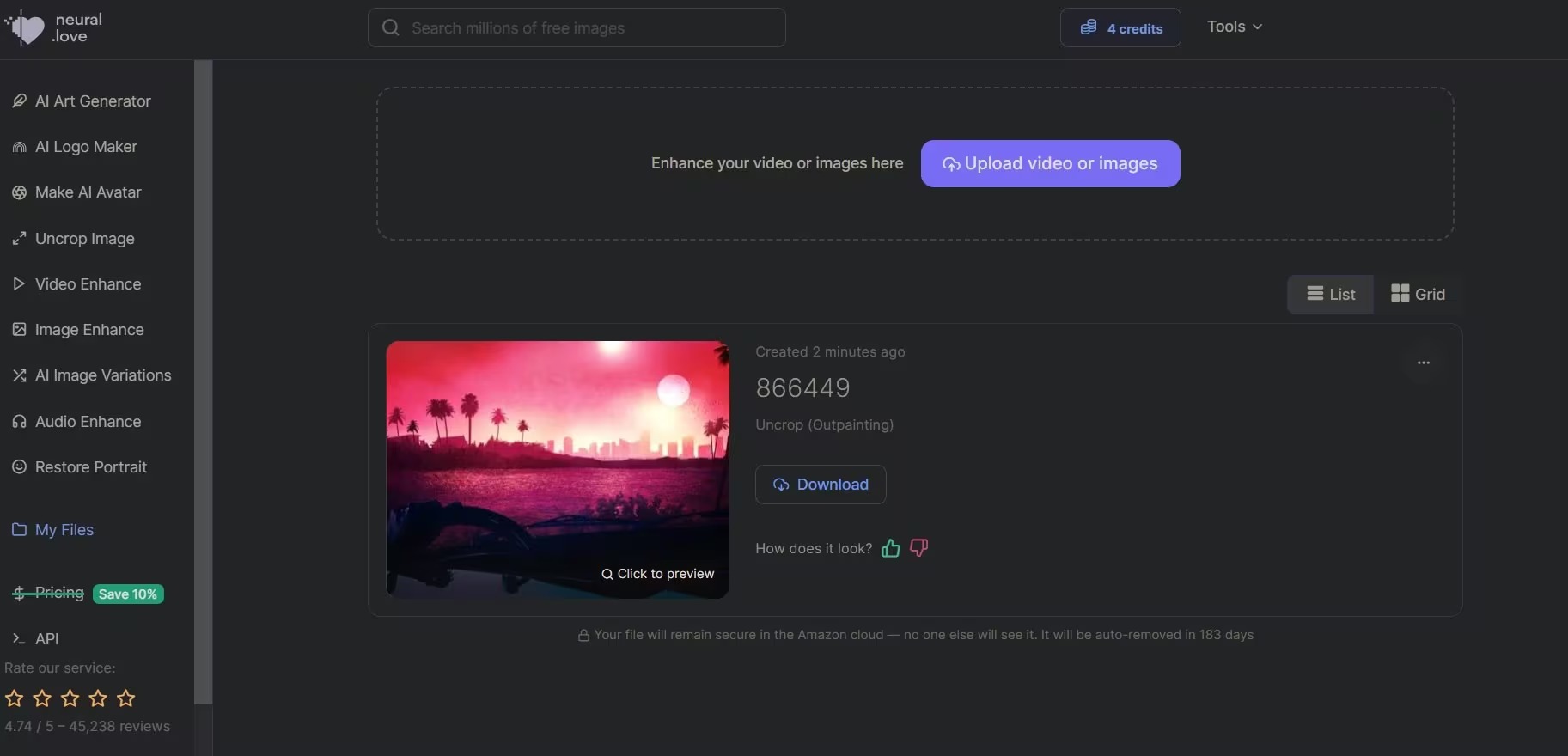 Интерфейс neural.love с результатом генеративного расширения изображения