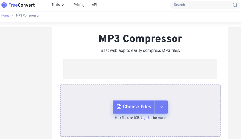 Страница FreeConvert MP3 Compressor с загрузкой MP3