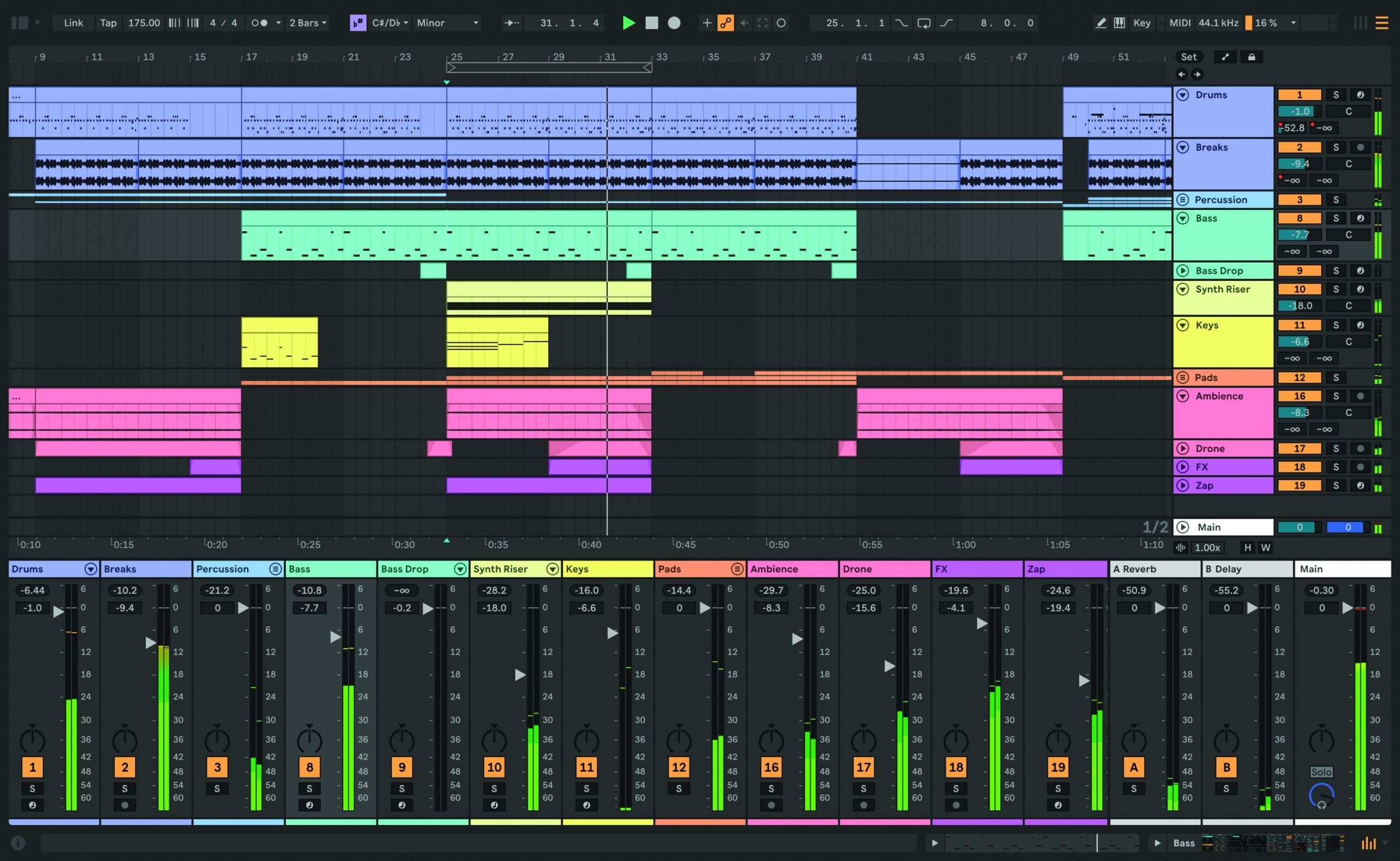 Ableton Live 12 в Arrangement View с дорожками и микшером