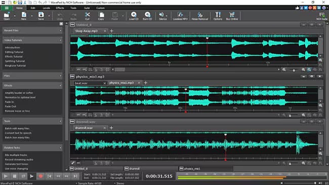 Интерфейс WavePad с волновой формой аудиофайла