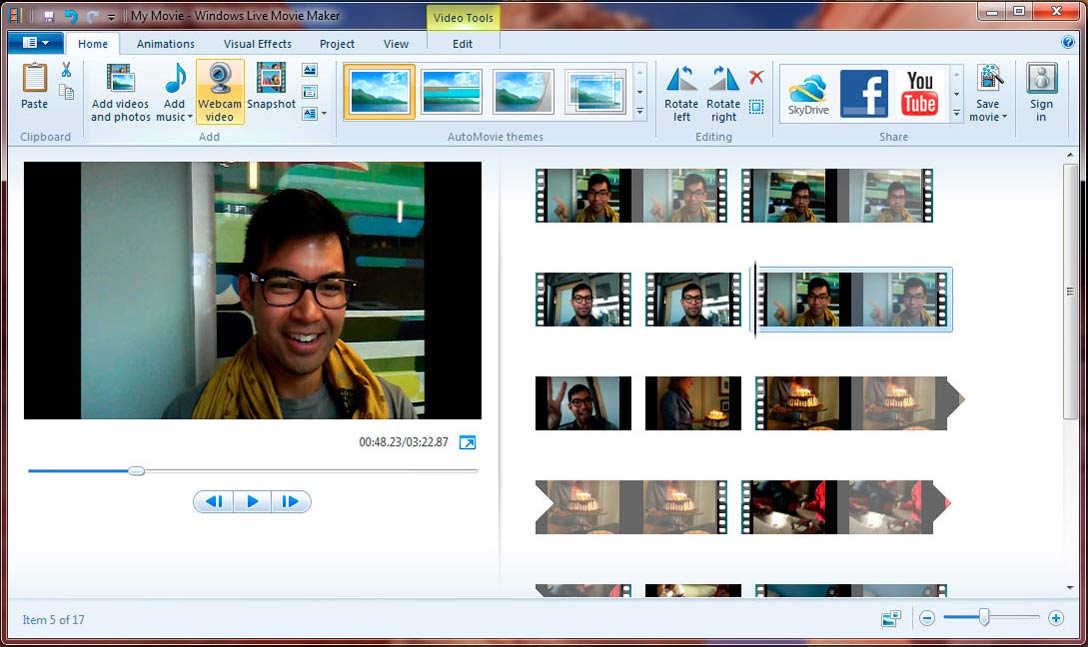 Главное окно Windows Live Movie Maker 2011 с лентой команд, предпросмотром и последовательностью клипов